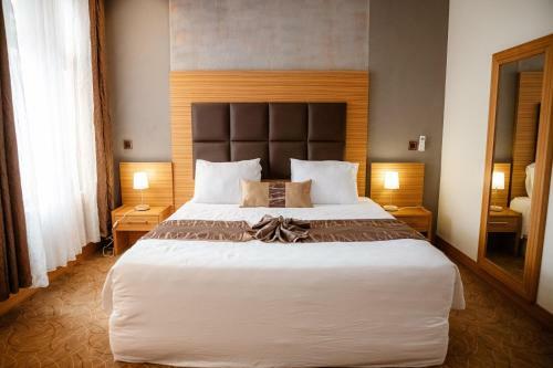 Hotel Ndaru Luxury Suites