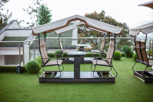 Hotel Ndaru Luxury Suites