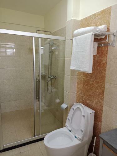 Cozy And Low Budget Self-contained Bedroom In A Kilimani Shared Apartment