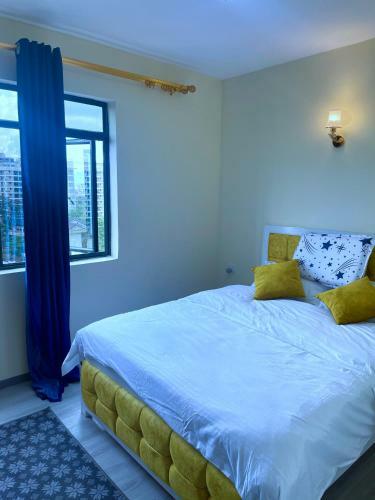 Cozy And Low Budget Self-contained Bedroom In A Kilimani Shared Apartment