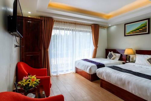 Golden Lotus Hotel