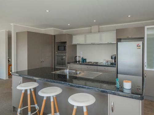 Ohuka Lookout - Whitianga Holiday Home