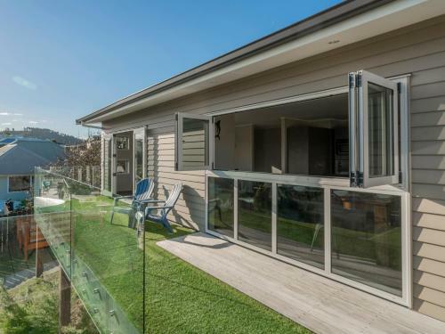 Ohuka Lookout - Whitianga Holiday Home