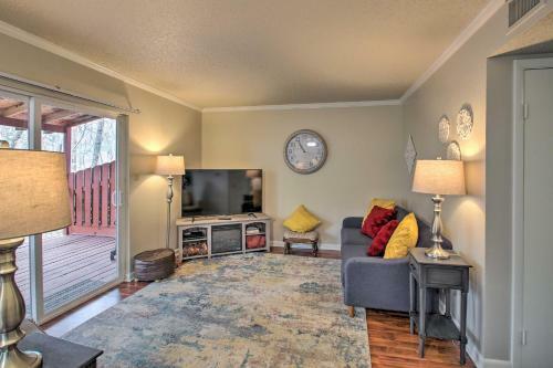 Hot Springs Townhome With Deck And 7 Golf Courses