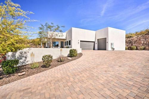 Phoenix Hillside Home With Patio, Grill, Views!