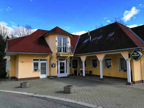 Hotel Motel Velk� Rybn�k