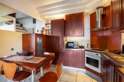Luxury Villa In Agios Nikolaos With Private Pool