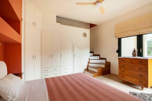 Luxury Villa In Agios Nikolaos With Private Pool