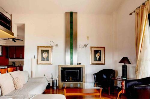 Luxury Villa In Agios Nikolaos With Private Pool