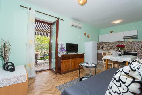Apartamento Josef Funtana Big Private Garden