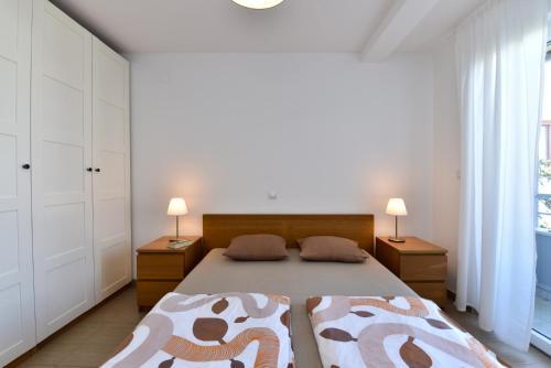 Apartments By The Sea 2152