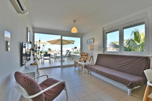 Apartments By The Sea 2152