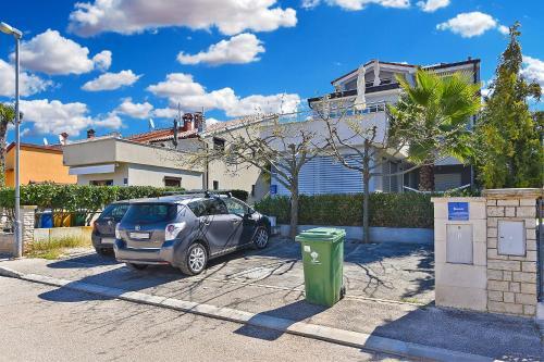 Apartments By The Sea 2152