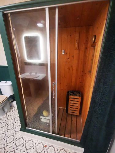 Hostal Private Room, Hottub And Glamping Experience