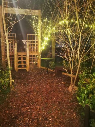 Hostal Private Room, Hottub And Glamping Experience