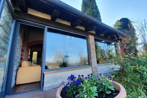 Al Lago Incantato Villa With Pool