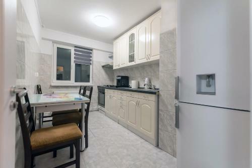 Apartament Cu Parcare Proprie