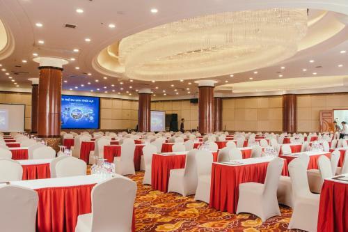 Hong Van Grand Hotel