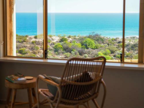Hostal The Glass House