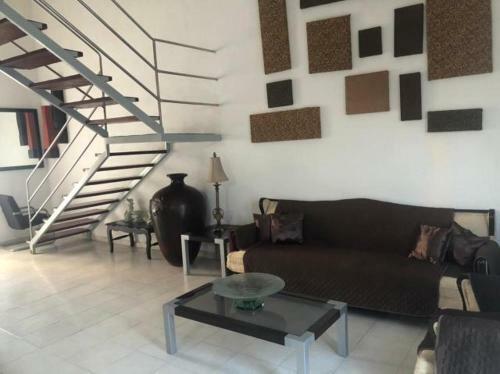 Cheli House