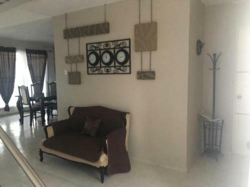 Cheli House