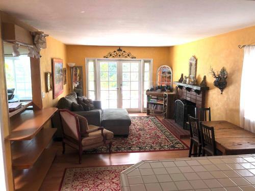 251 Costa Mesa 4 Bedroom Home