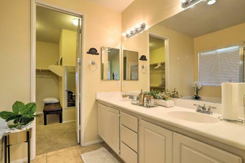 Desert Hot Springs Escape With Hot Tub And Yard!