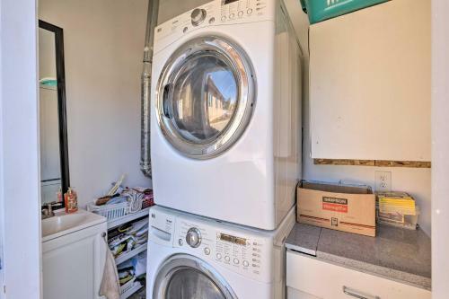Apartamento Cozy Cali Apt, 4 Mi To Moonlight State Beach!