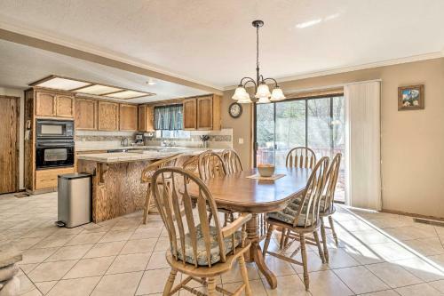 Rustic Groveland Home Private Hot Tub And Deck
