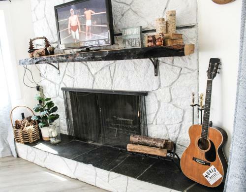 Lakeview Haus- Easy Access Modern Mountain Getaway