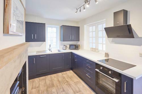Host & Stay - Gardeners Cottage