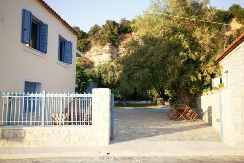Akrogiali Holidays Residence
