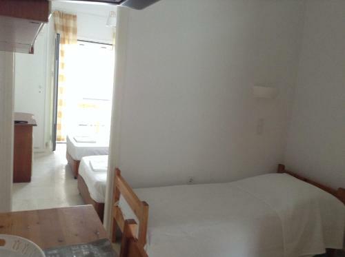 Corfu In Kassiopi's Castle Apartment By Sea Side