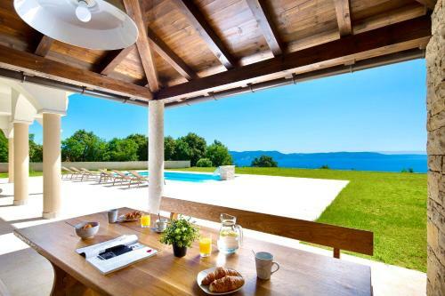 House Luxury Sea View