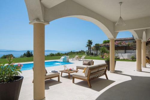House Luxury Sea View
