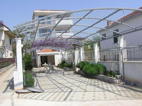 Hostal Guest House Tramontana