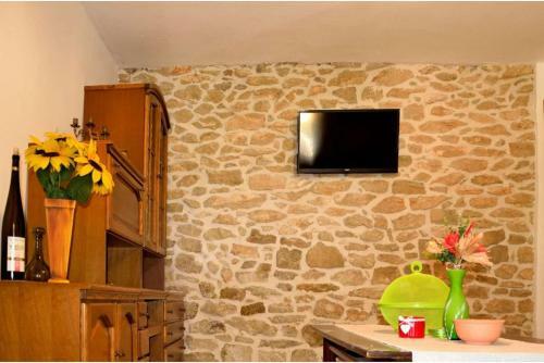 Apios Holiday Home
