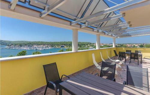 Amazing Apartment In Pomer With 1 Bedrooms