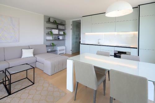 Stylish Apartment 100m From The Beach S2a