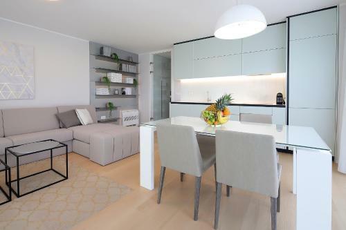 Stylish Apartment 100m From The Beach S2a