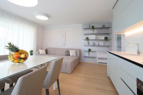Stylish Apartment 100m From The Beach S2a