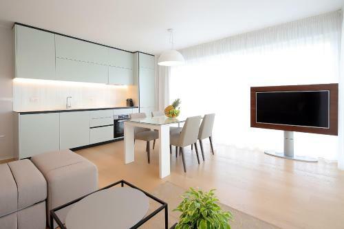 Stylish Apartment 100m From The Beach S2a
