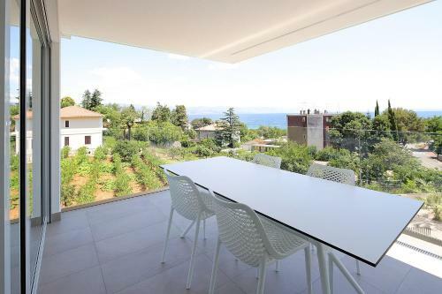 Stylish Apartment 100m From The Beach S2a