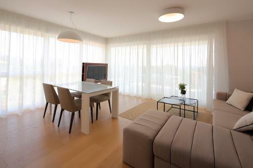 Stylish Apartment 100m From The Beach S2a