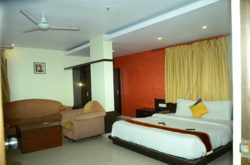 Hotel The Grand Plaza
