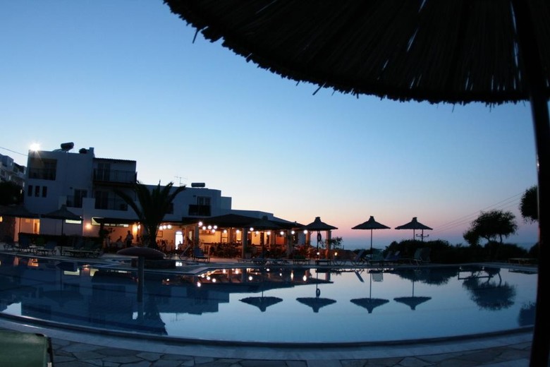 Hotel Semiramis Village
