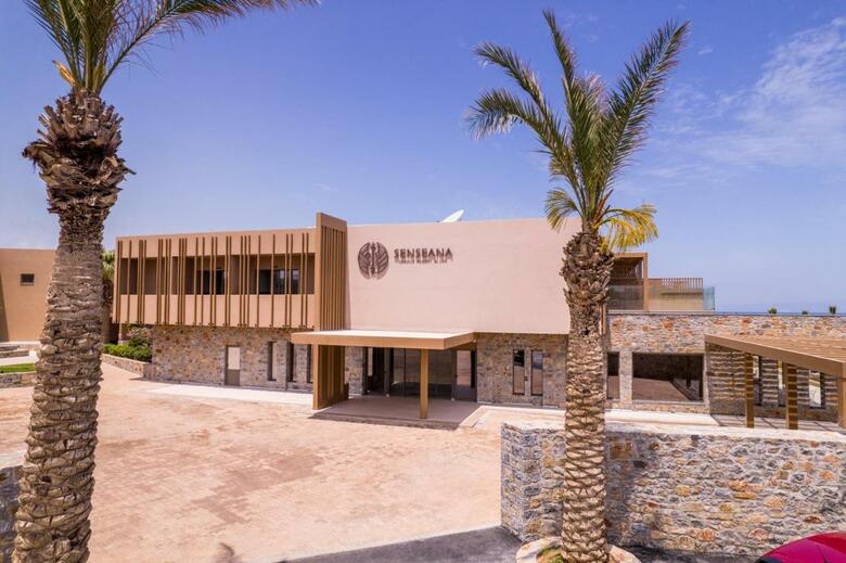 Hotel Senseana Sea Side Resort & Aquadventure