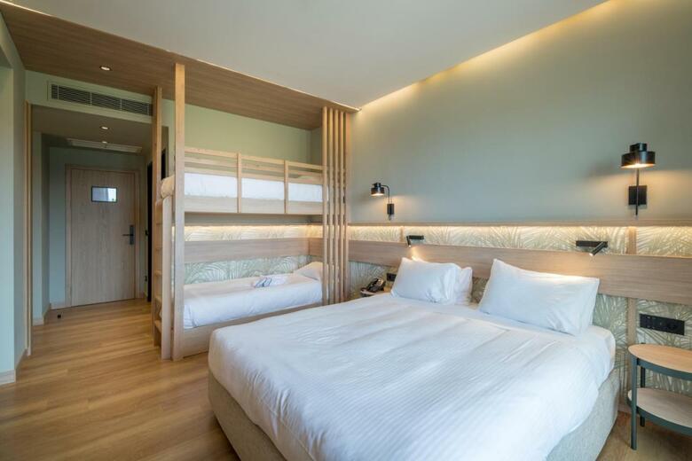 Hotel Senseana Sea Side Resort & Aquadventure
