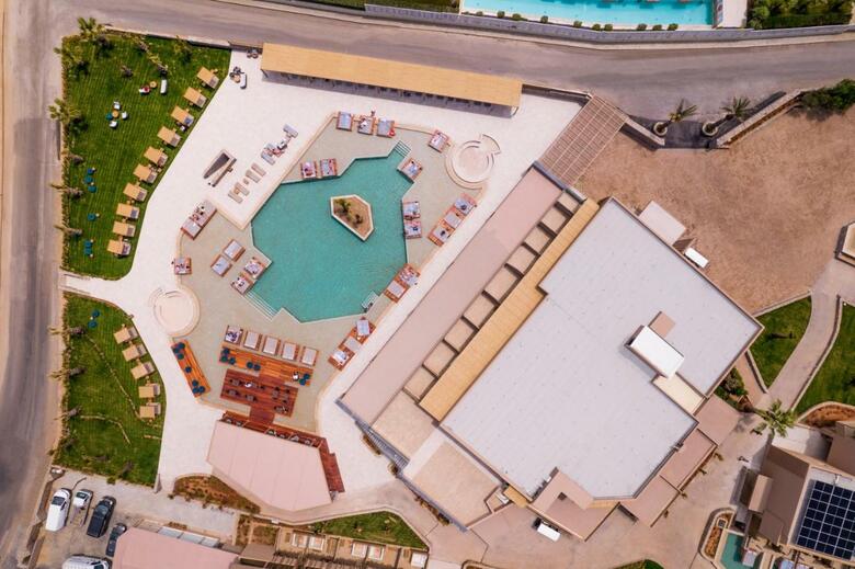Hotel Senseana Sea Side Resort & Aquadventure