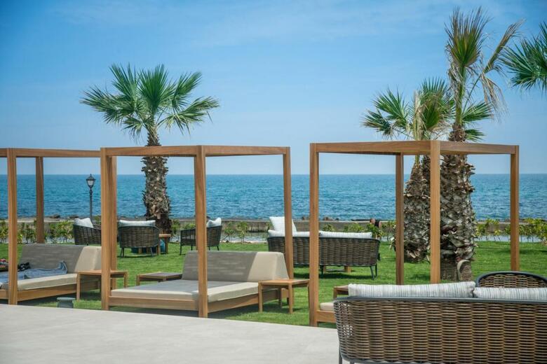 Hotel Senseana Sea Side Resort & Aquadventure